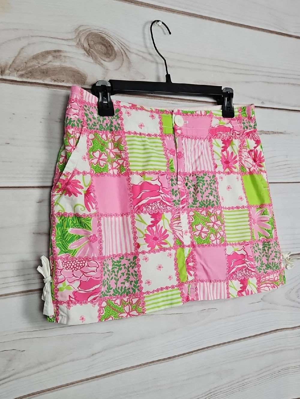 Lilly Pulitzer Patchwork Floral Butterfly Print Skort | Size 8 | Pink Green - Picture 4 of 13